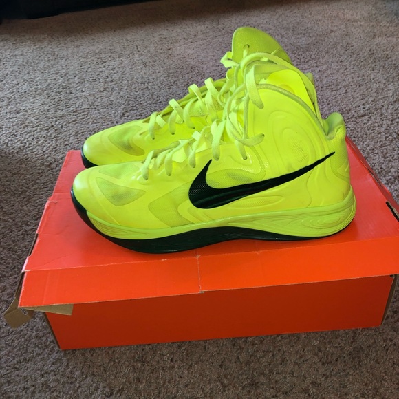 neon nike basketball shoes